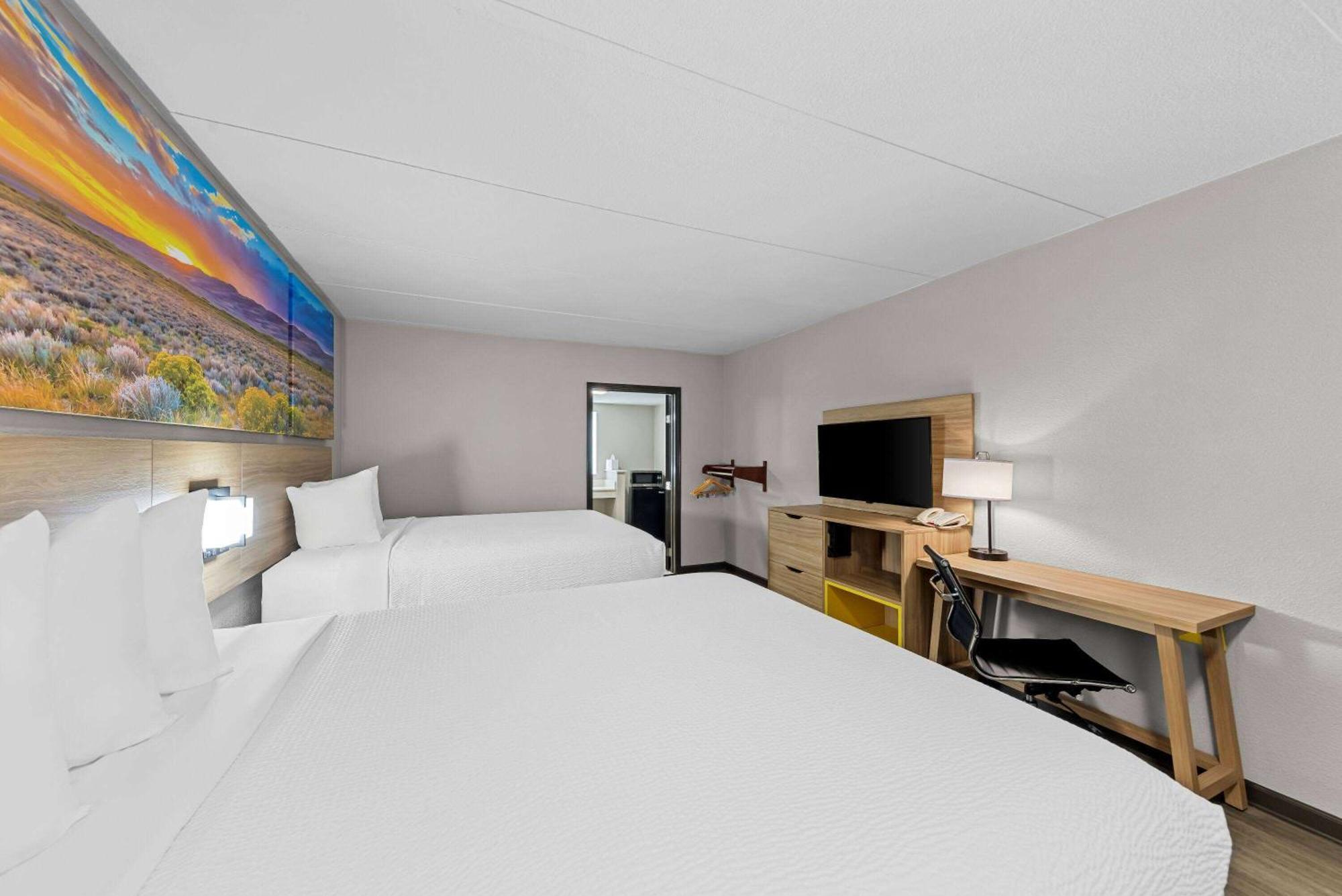 Days Inn By Wyndham Gainesville Exterior photo